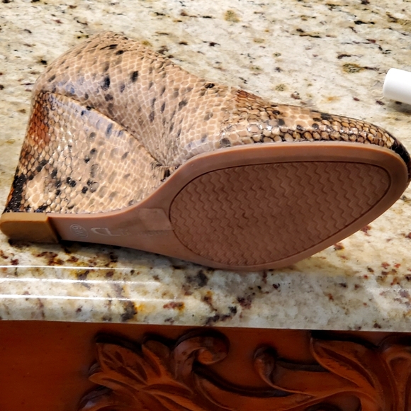 Wedges Shoes - Picture 7 of 7